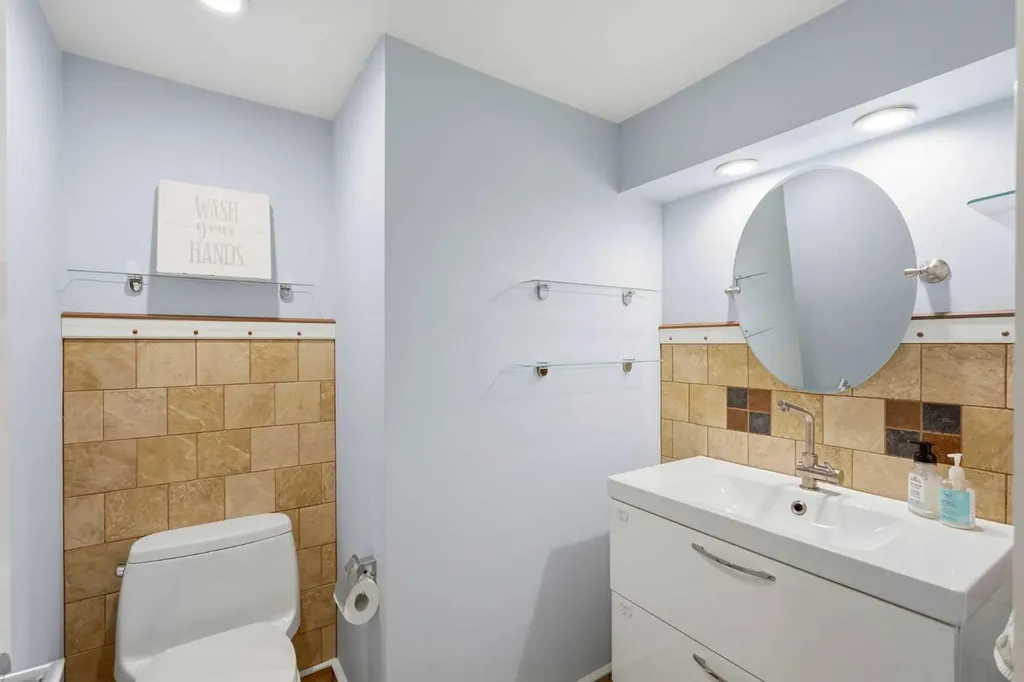 700 Ranch Estates Place NW Calgary AB T3G 1M2
