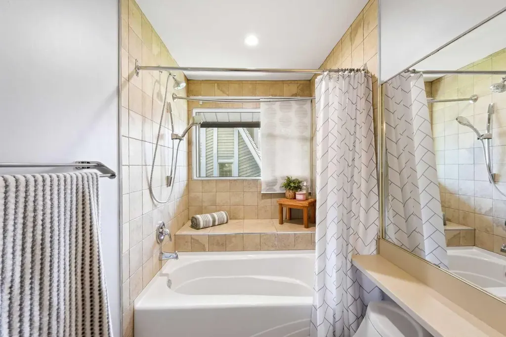 700 Ranch Estates Place NW Calgary AB T3G 1M2