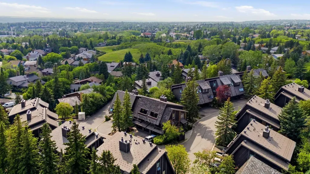 700 Ranch Estates Place NW Calgary AB T3G 1M2