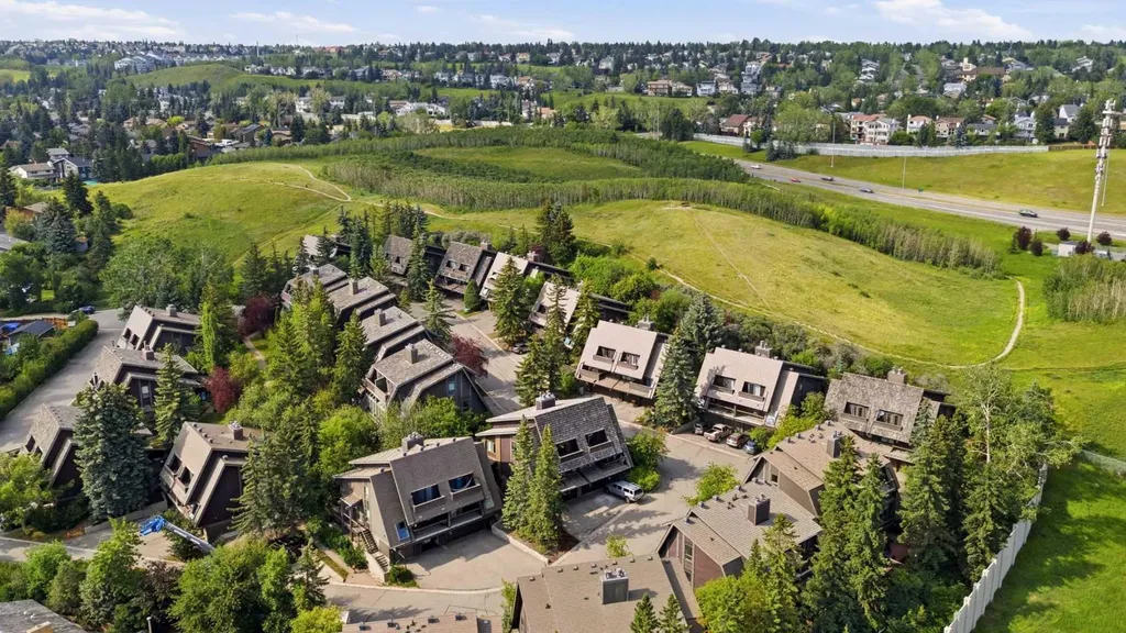 700 Ranch Estates Place NW Calgary AB T3G 1M2