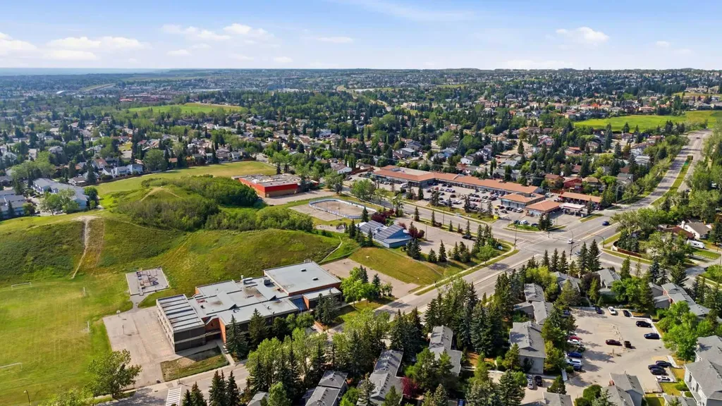 700 Ranch Estates Place NW Calgary AB T3G 1M2