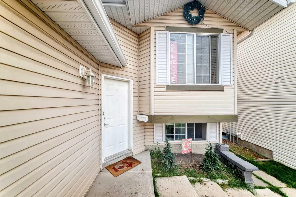 111 Arbour Stone Crescent NW Calgary AB T3G 5A1