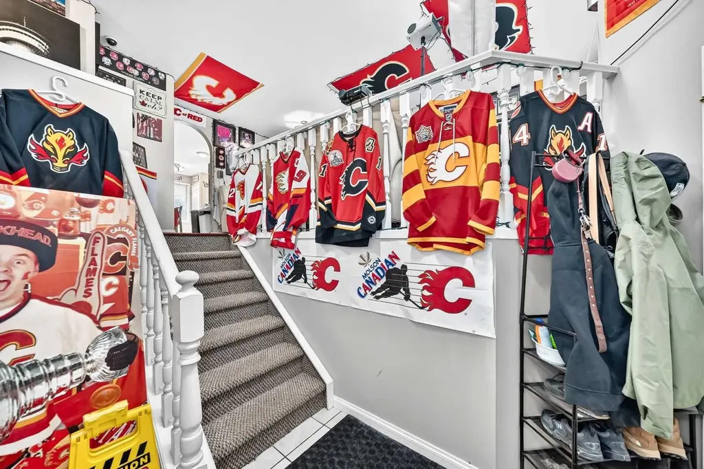 111 Arbour Stone Crescent NW Calgary AB T3G 5A1