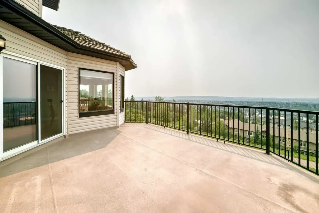 311 Rocky Ridge Drive NW Calgary AB T3G 4P4