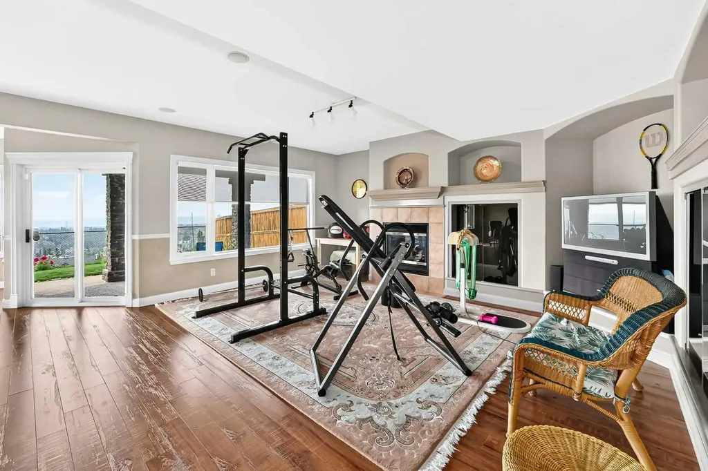 311 Rocky Ridge Drive NW Calgary AB T3G 4P4