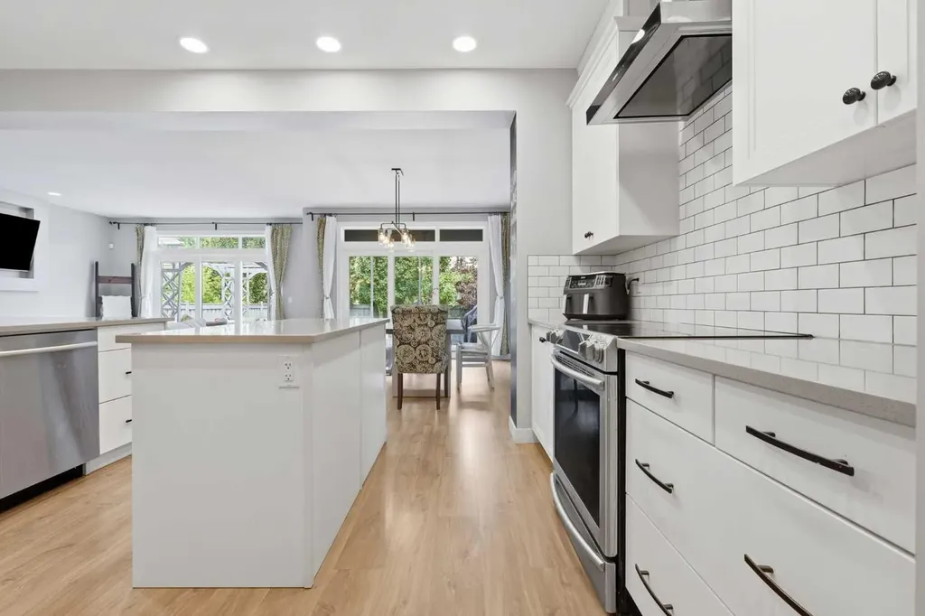 188 Marquis Grove SE Calgary AB T3M 1M8