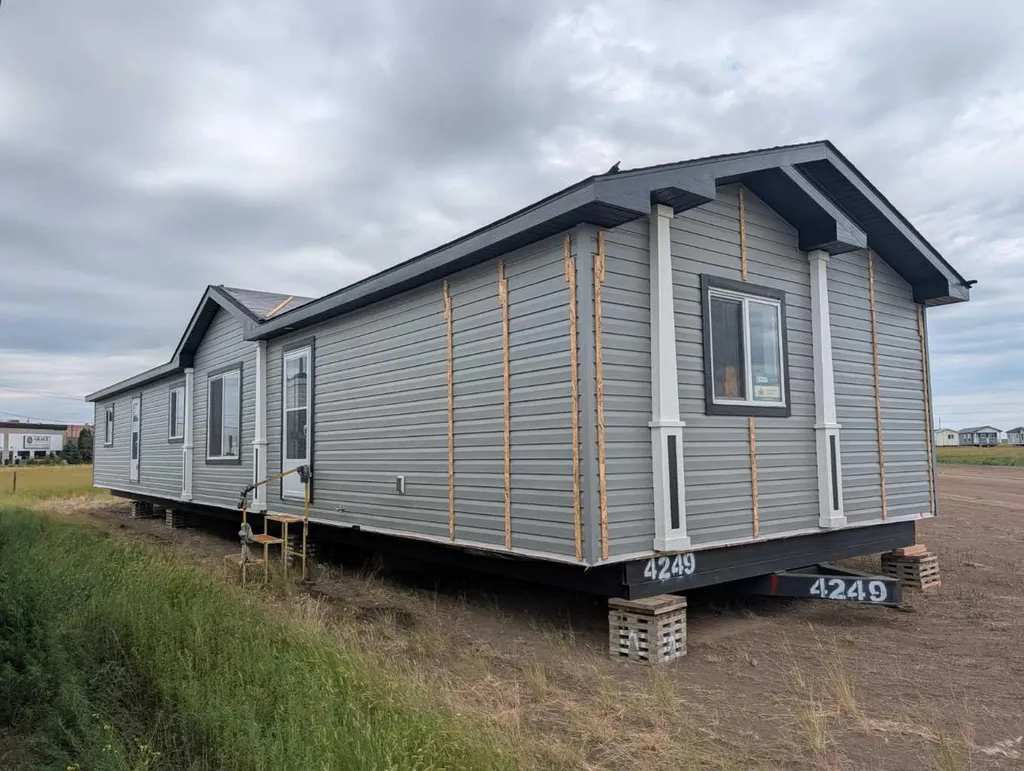 252 Gregoire Crescent Fort Mcmurray AB T9H2L4