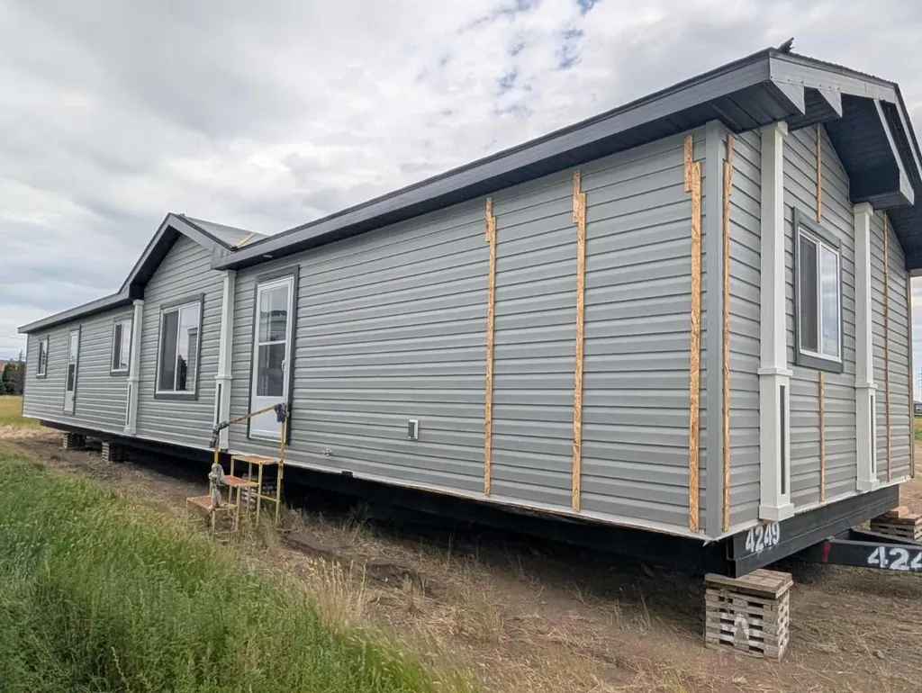 252 Gregoire Crescent Fort Mcmurray AB T9H2L4