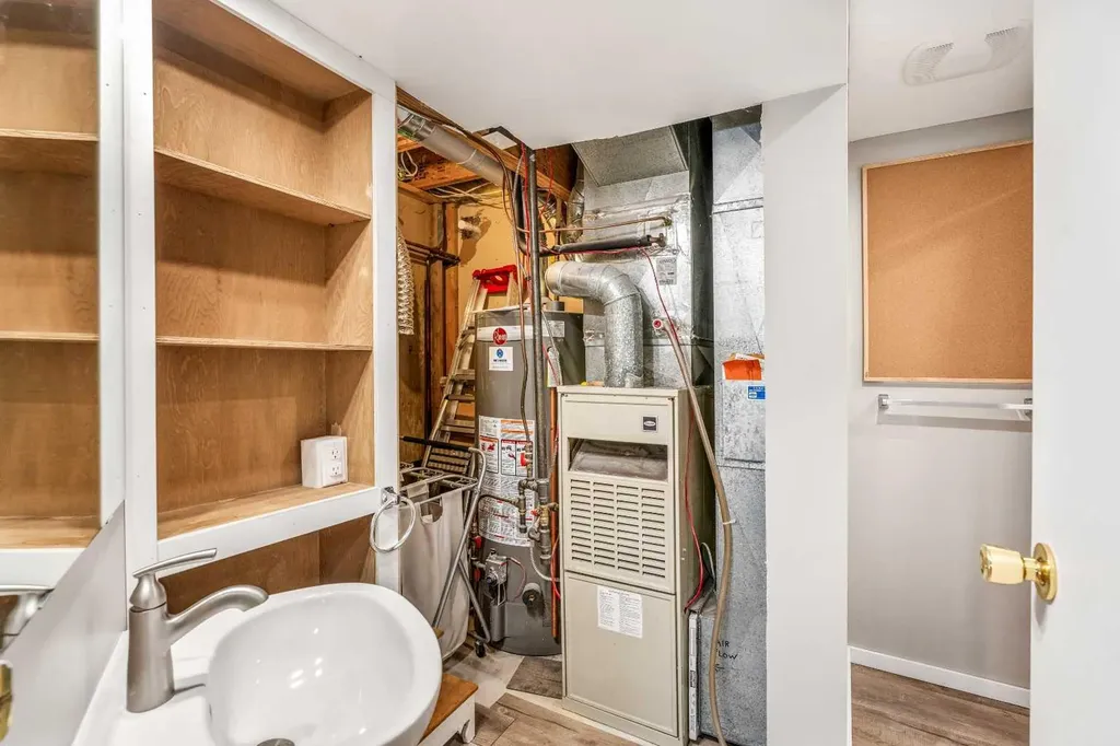 194 Mt Blakiston Road W Lethbridge AB T1K 6M5