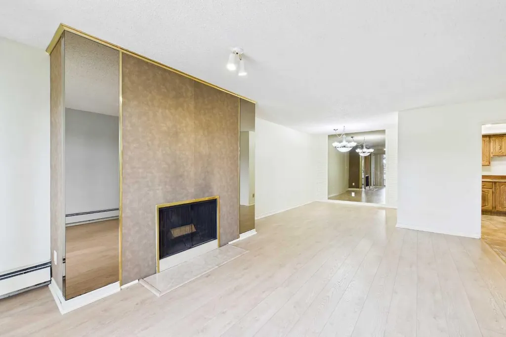3730 50 Street NW Calgary AB T3A 2V9