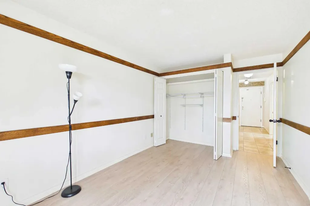 3730 50 Street NW Calgary AB T3A 2V9