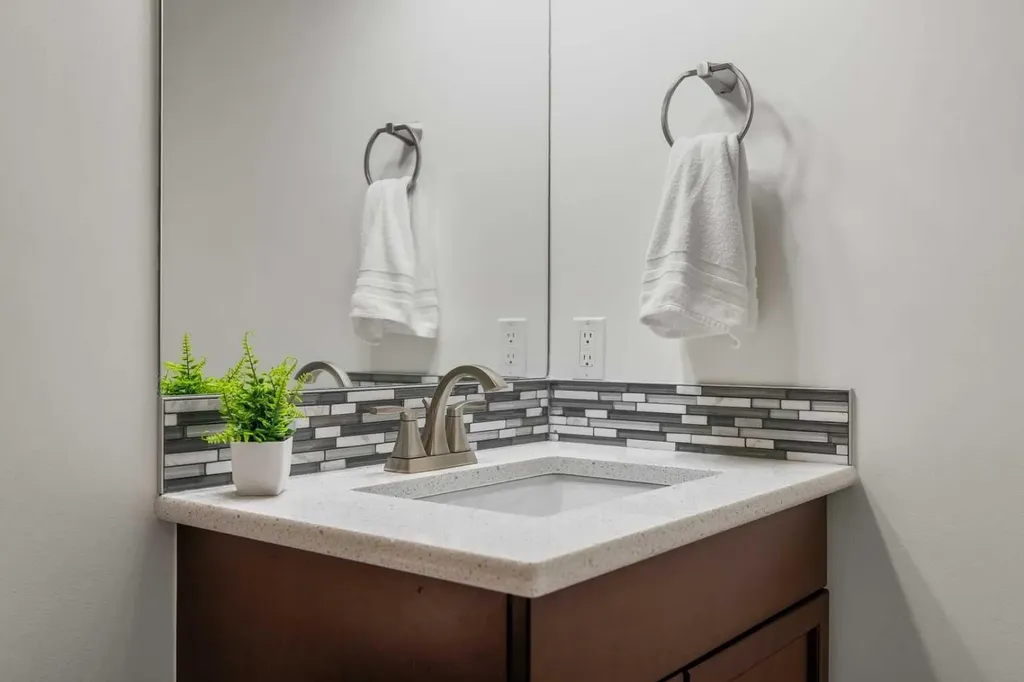 173 Windstone Link SW Airdrie AB T4B 3V8