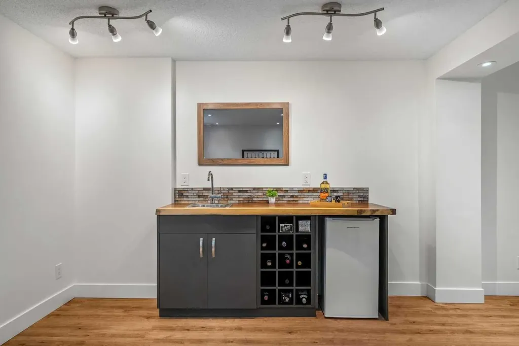 173 Windstone Link SW Airdrie AB T4B 3V8