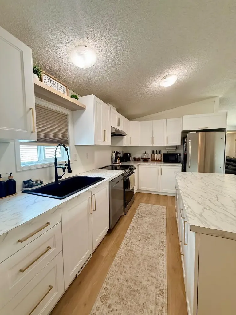 10226 103 Avenue La Crete AB T0H2H0