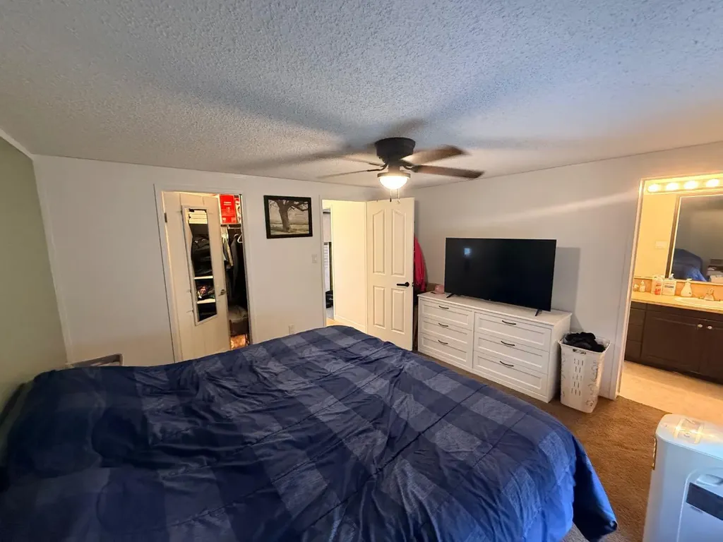 10226 103 Avenue La Crete AB T0H2H0