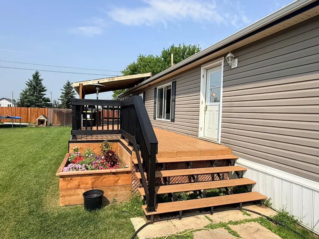 10226 103 Avenue La Crete AB T0H2H0