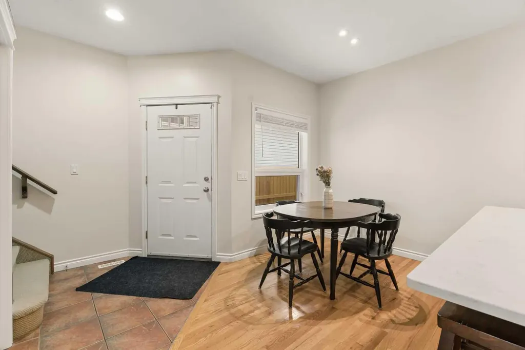 423 13 Avenue NE Calgary AB T2E 1C3