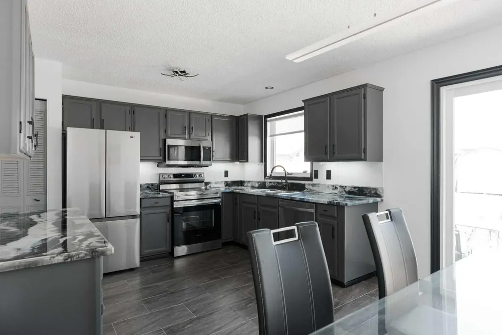 146 Mcconachie Crescent Fort Mcmurray AB T9K 1K7