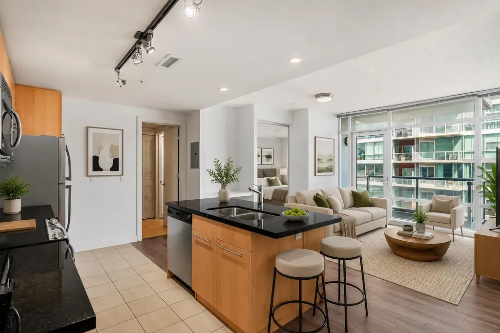 215 13 Avenue SW Calgary AB T2R 0V6