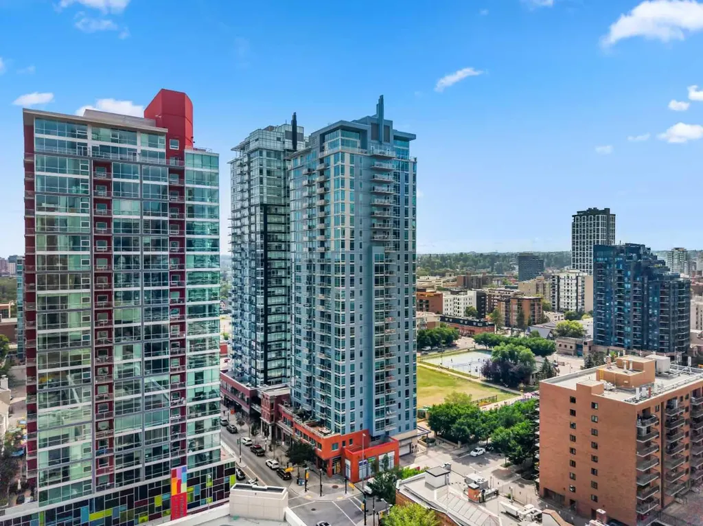 215 13 Avenue SW Calgary AB T2R 0V6