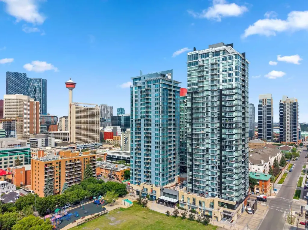 215 13 Avenue SW Calgary AB T2R 0V6