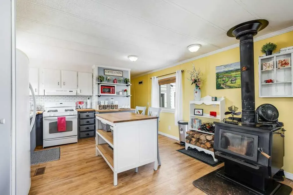 363044 Range Road 5-1 Rural Clearwater County AB T0M 0M0