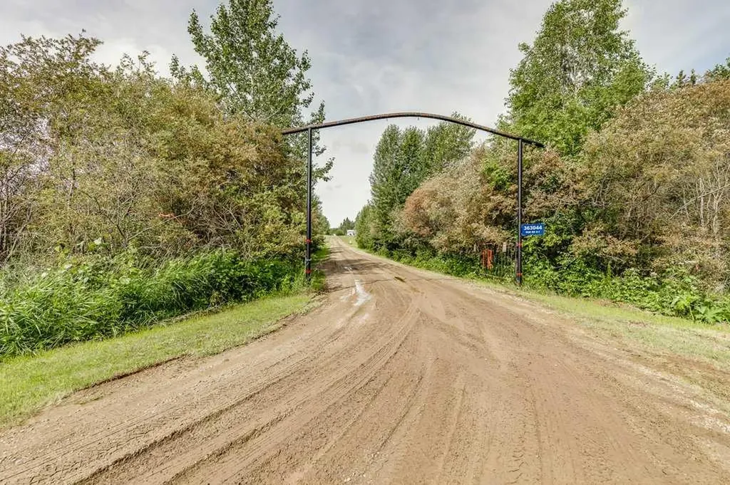 363044 Range Road 5-1 Rural Clearwater County AB T0M 0M0
