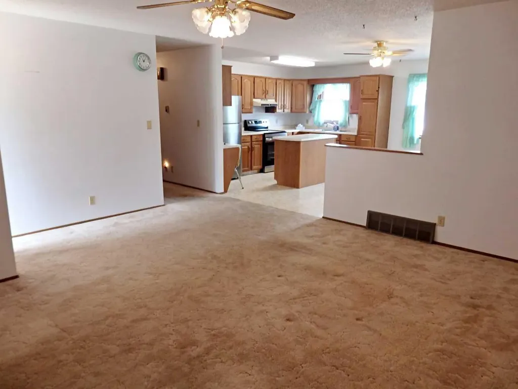 4824 49 Avenue Vermilion AB T9X1T5