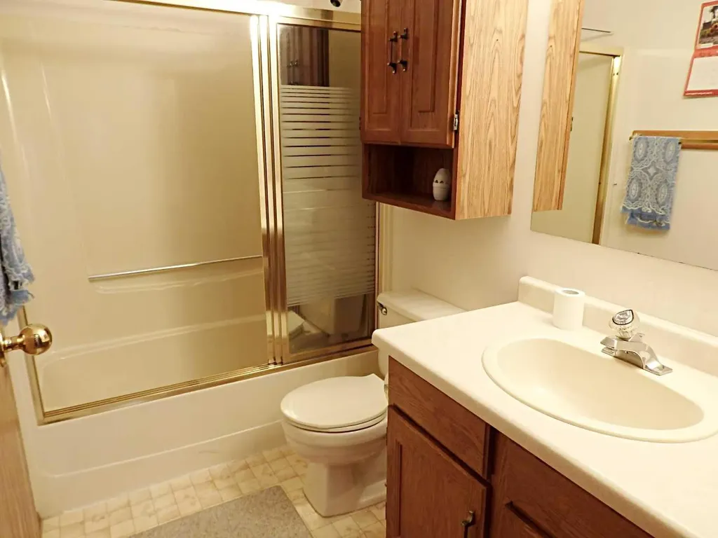 4824 49 Avenue Vermilion AB T9X1T5