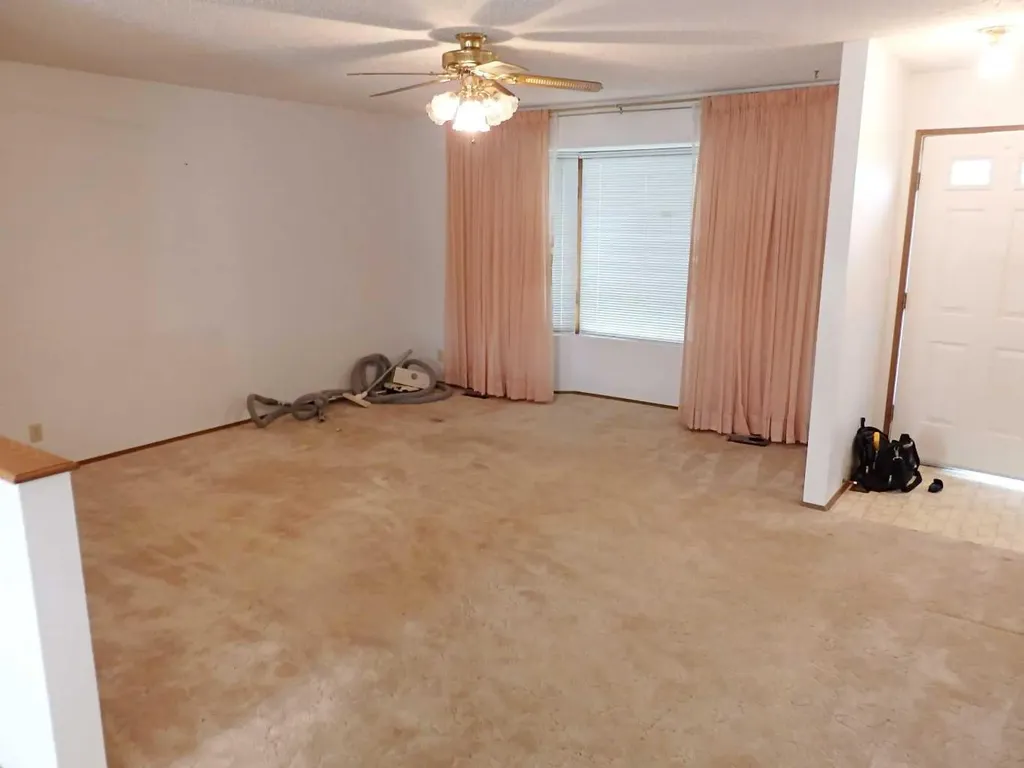 4824 49 Avenue Vermilion AB T9X1T5