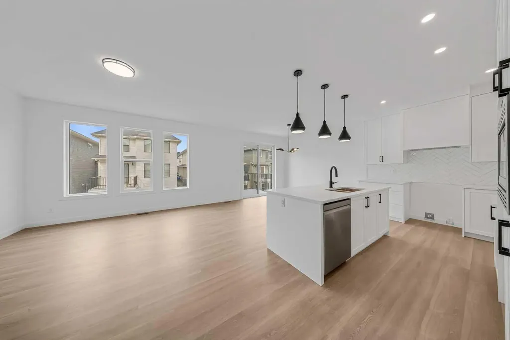 1412 South Point Villas SW Airdrie AB T4B 5P2