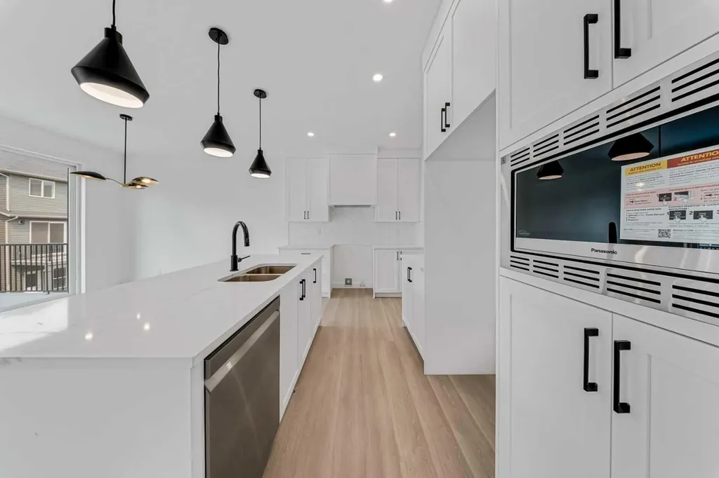 1412 South Point Villas SW Airdrie AB T4B 5P2