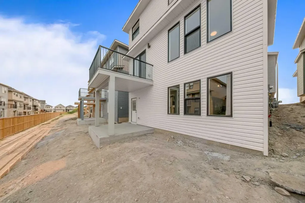 1412 South Point Villas SW Airdrie AB T4B 5P2