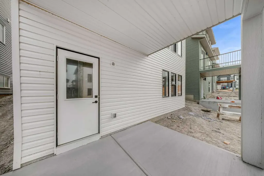 1412 South Point Villas SW Airdrie AB T4B 5P2