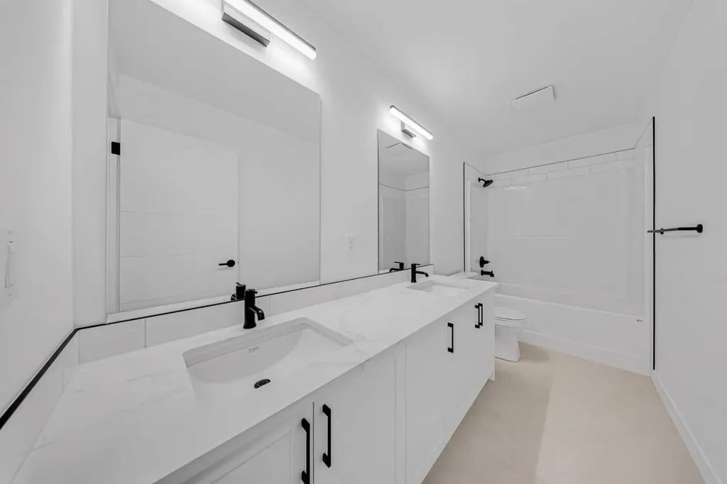 1412 South Point Villas SW Airdrie AB T4B 5P2