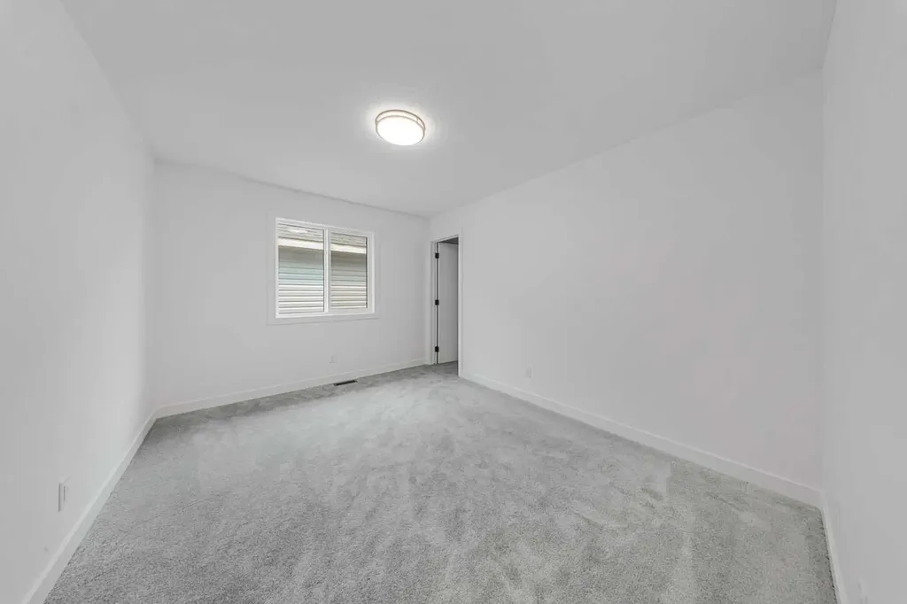 1412 South Point Villas SW Airdrie AB T4B 5P2