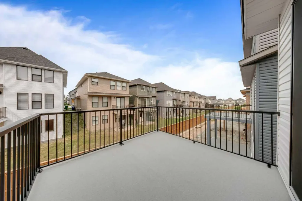 1412 South Point Villas SW Airdrie AB T4B 5P2
