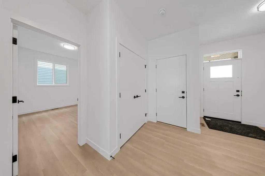 1412 South Point Villas SW Airdrie AB T4B 5P2