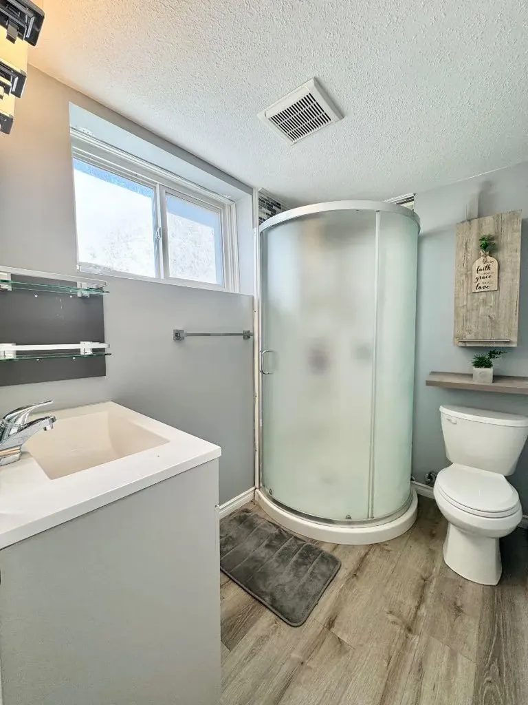 4740 56 Avenue Whitecourt AB T7S1B3