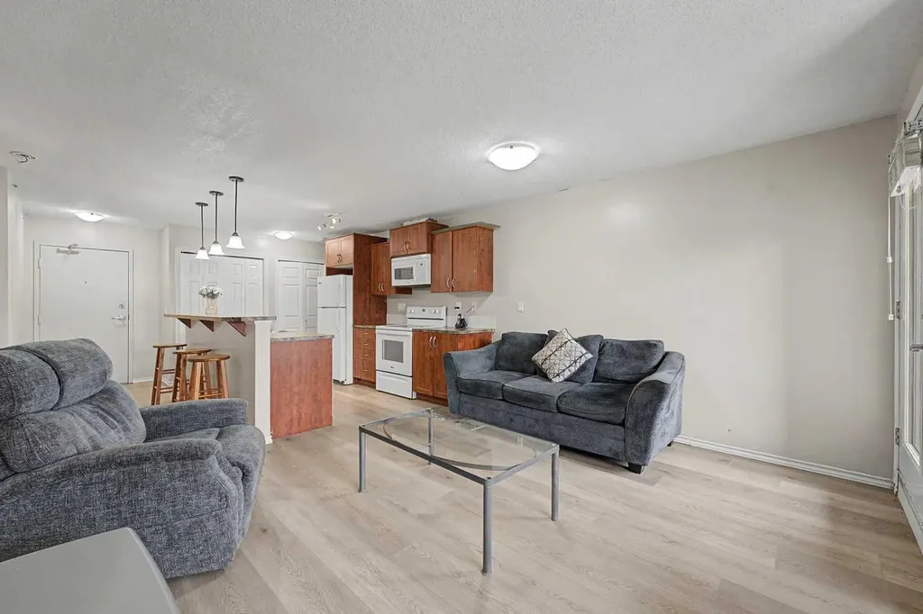 700 Willowbrook Road NW Airdrie AB T4B 0L5