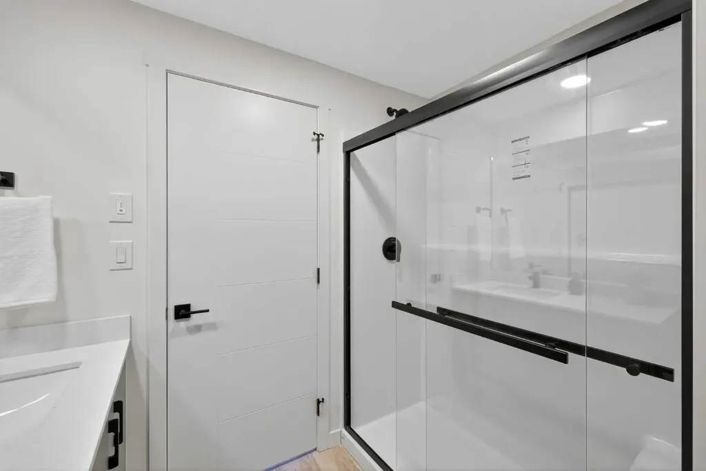 355 Clareview Station Drive Edmonton AB T5Y0C5
