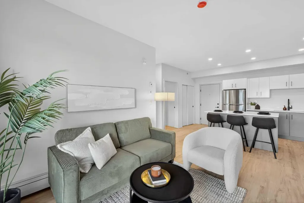 355 Clareview Station Drive Edmonton AB T5Y0C5