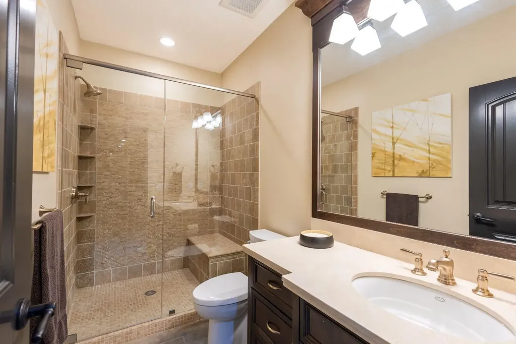 116 Lynx Ridge Road NW Calgary AB T3L 2M4