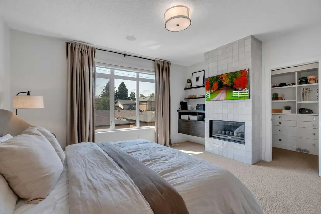 2231 26 Street SW Calgary AB T3E 2A4