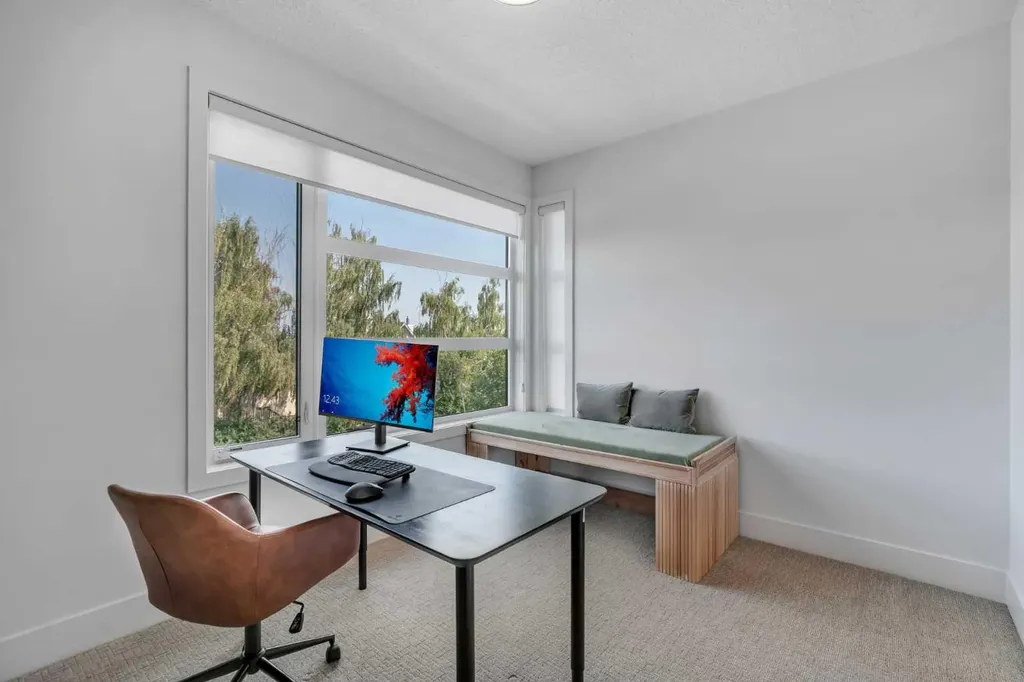 2231 26 Street SW Calgary AB T3E 2A4
