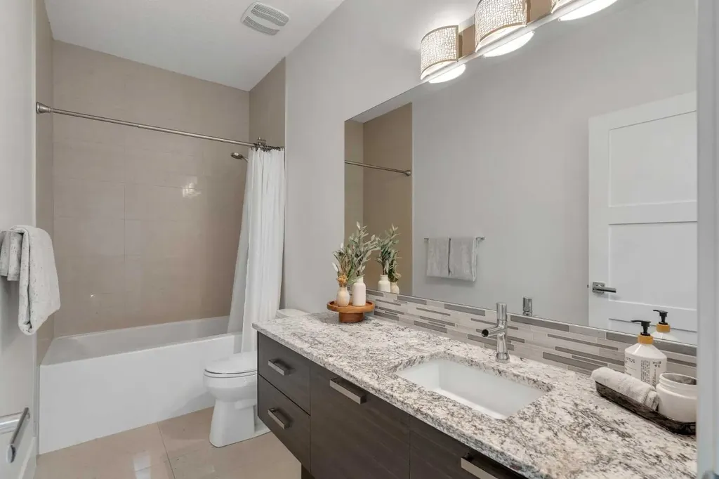2231 26 Street SW Calgary AB T3E 2A4