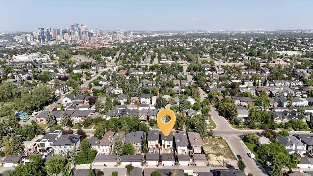 2231 26 Street SW Calgary AB T3E 2A4