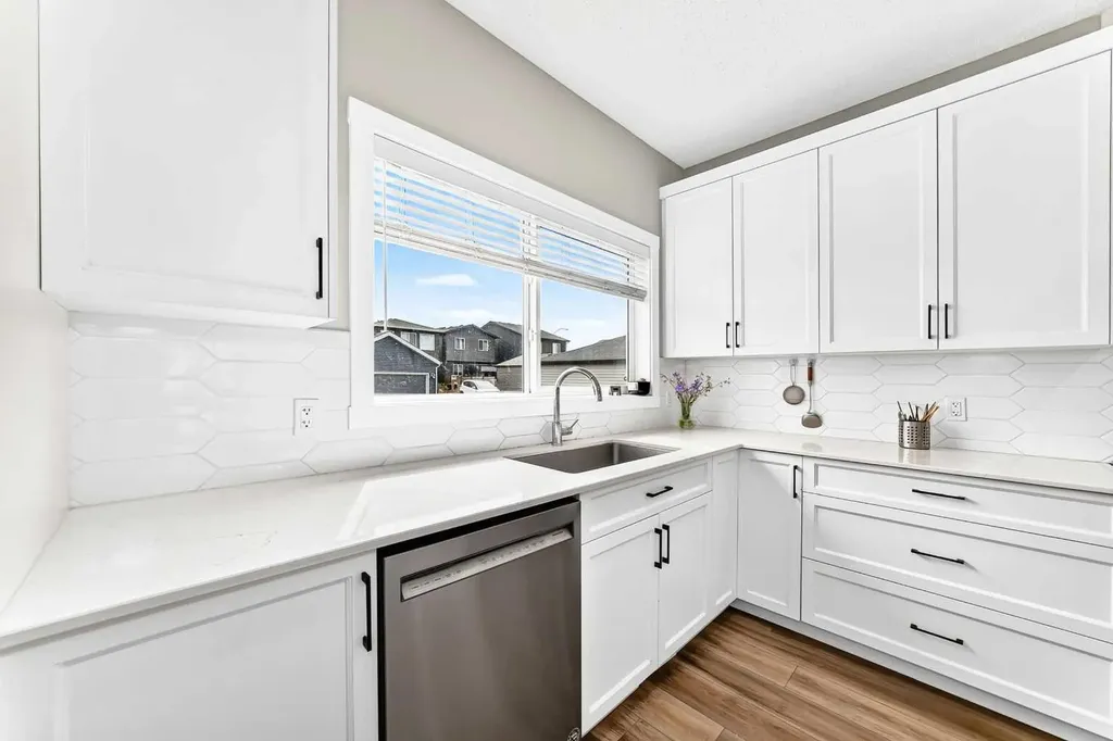 52 Wolf Creek Drive SE Calgary AB t2x4w9