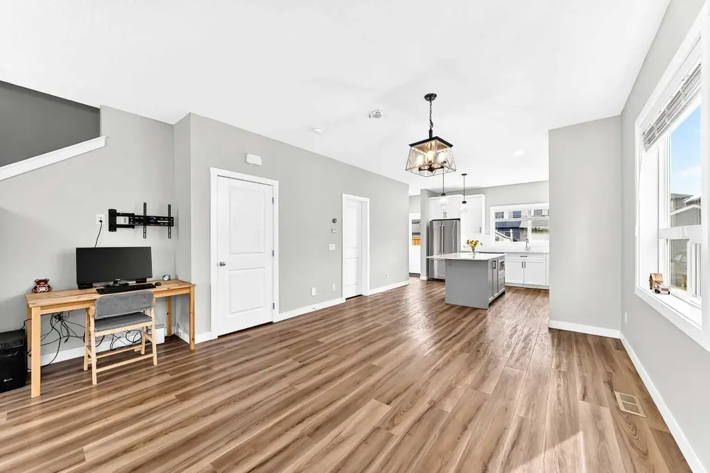 52 Wolf Creek Drive SE Calgary AB t2x4w9