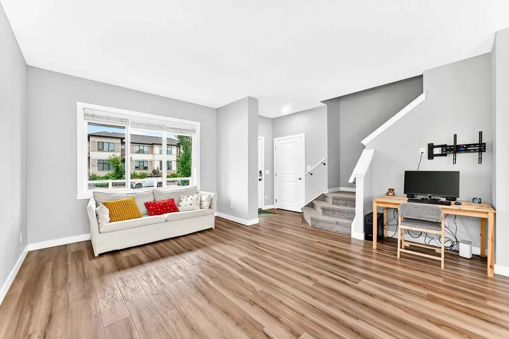 52 Wolf Creek Drive SE Calgary AB t2x4w9
